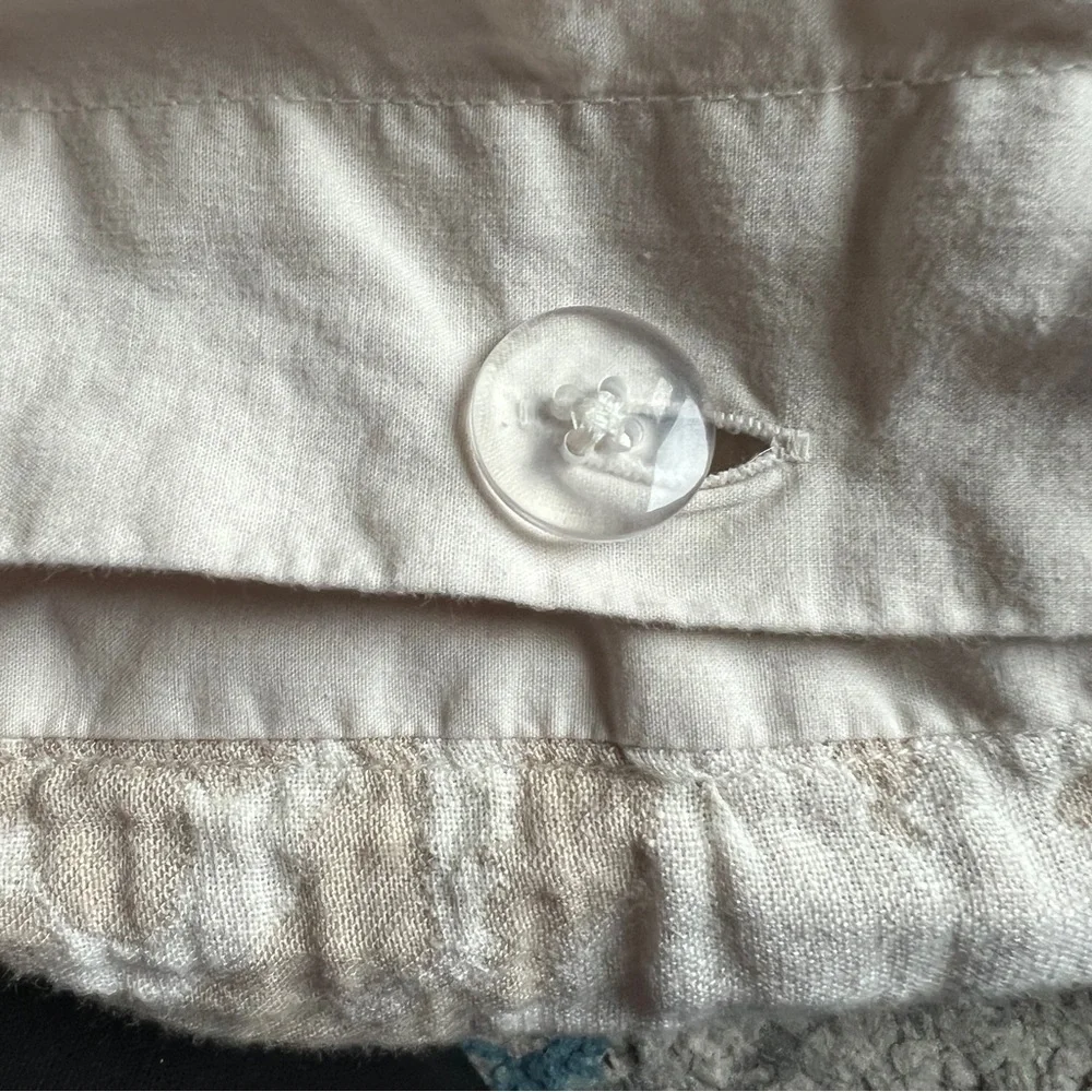 Pottery Barn Jacquard Medallion duvet cover in an ivory and flax pattern 102x89